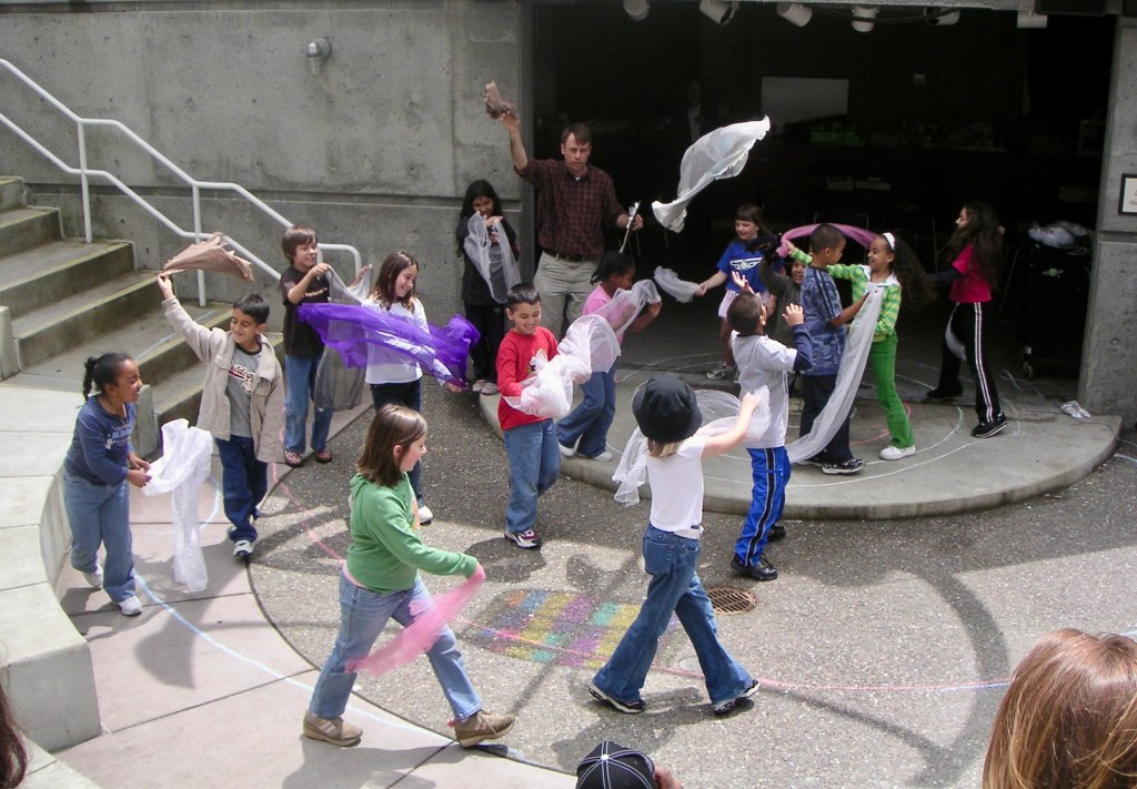 Cross-cultural immersion through the eyes of a dual immersion student